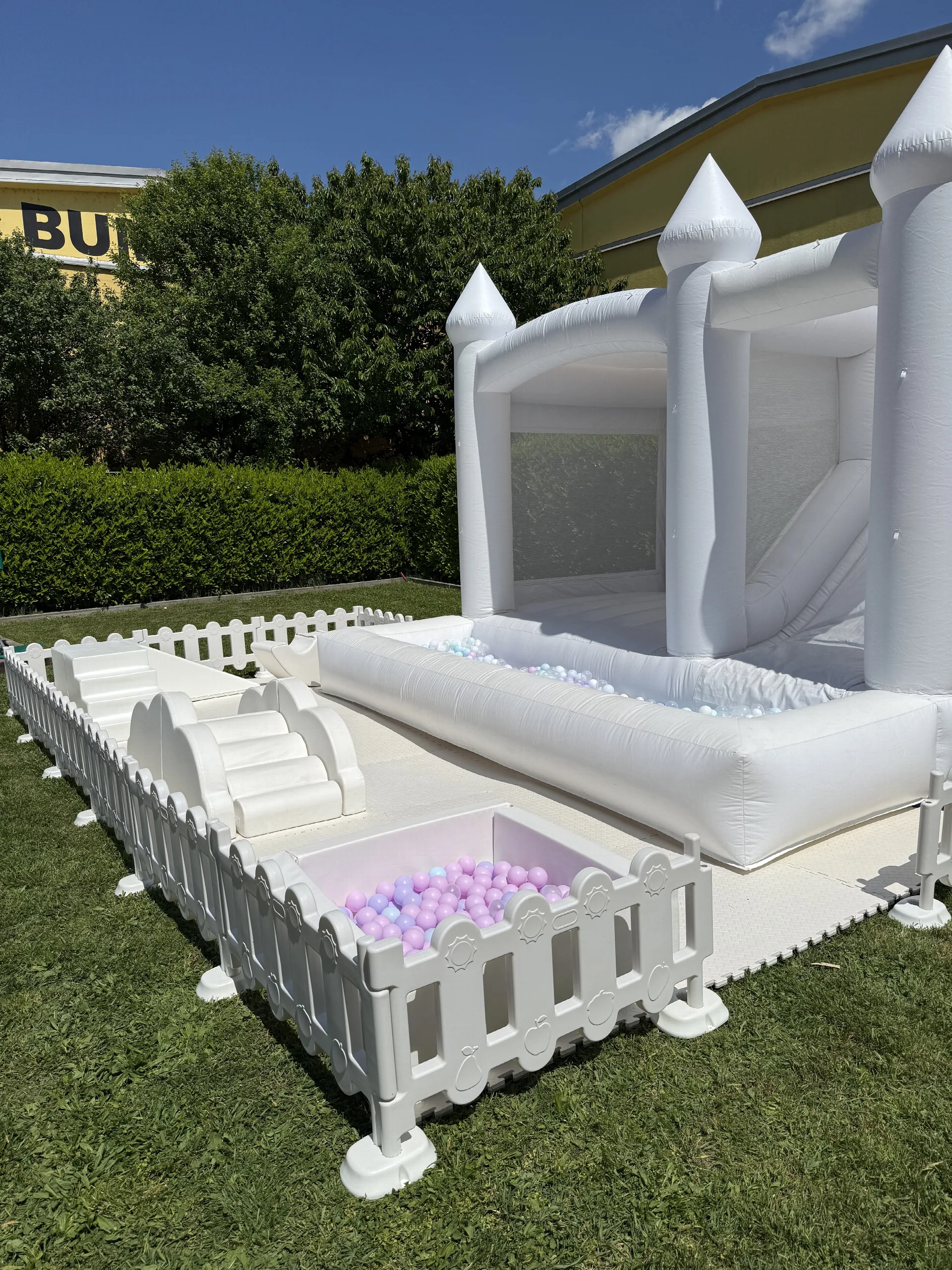 Paket 5: soft play i veliki dvorac