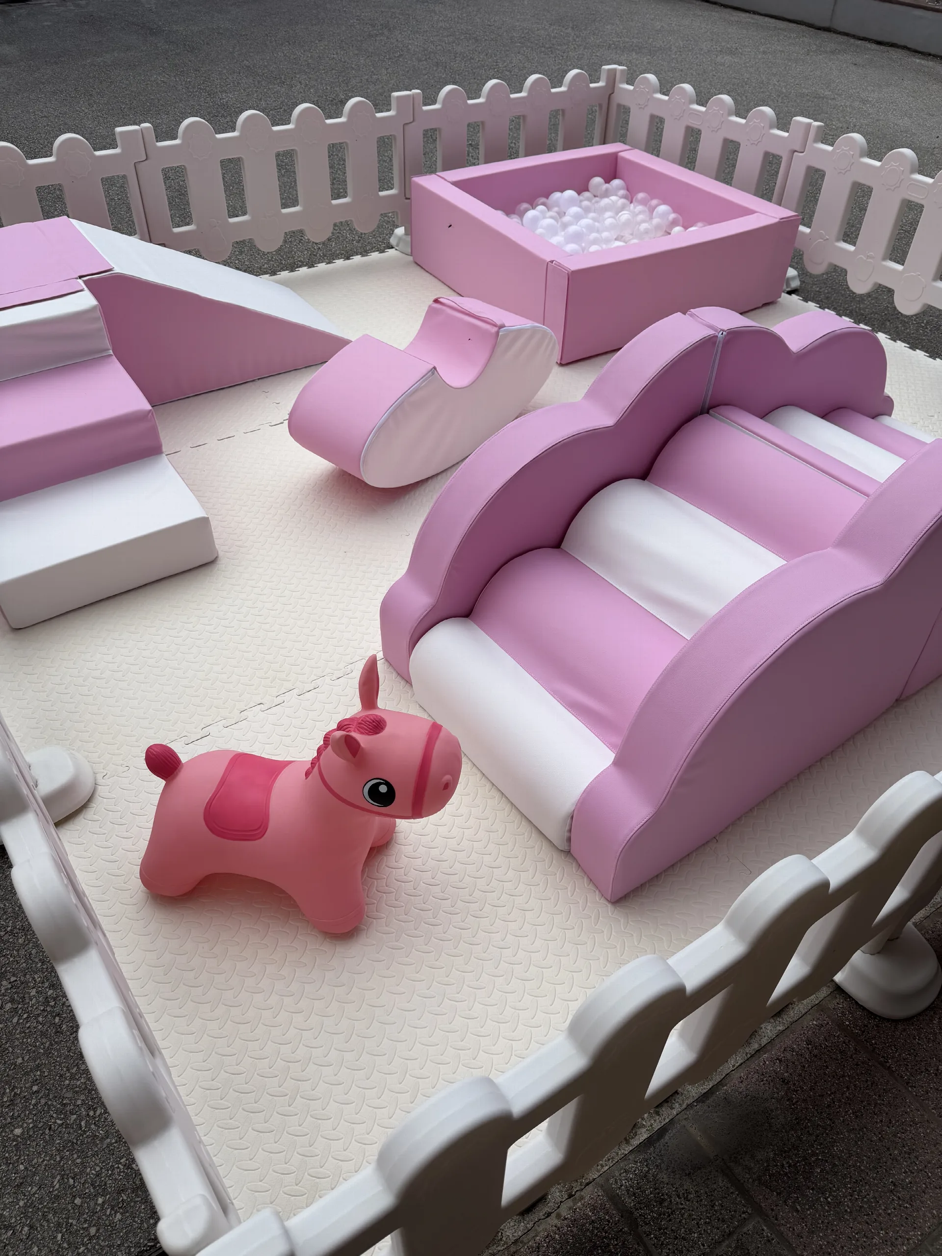 Rozi soft play